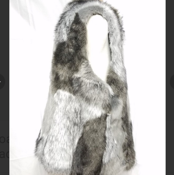 Joanna Hope Gray white Faux Fur Vest Jacket Sz 22 black leather buckle closure - Picture 2 of 6